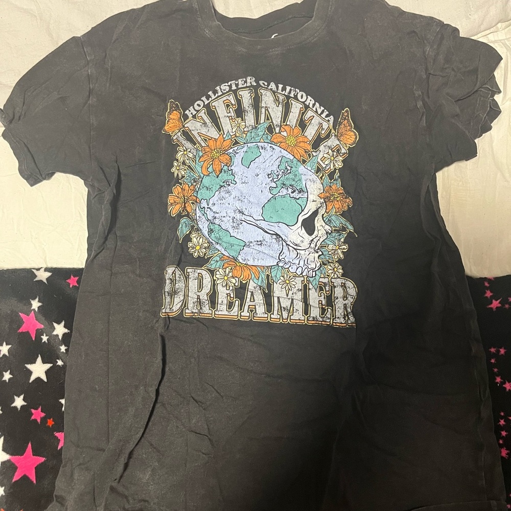 hollister t shirt